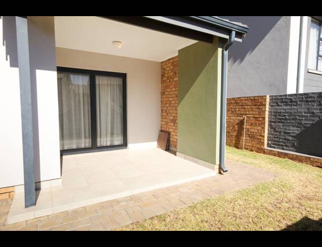 3 BEDROOM TOWNHOUSE FOR SALE IN AMBERFIELD